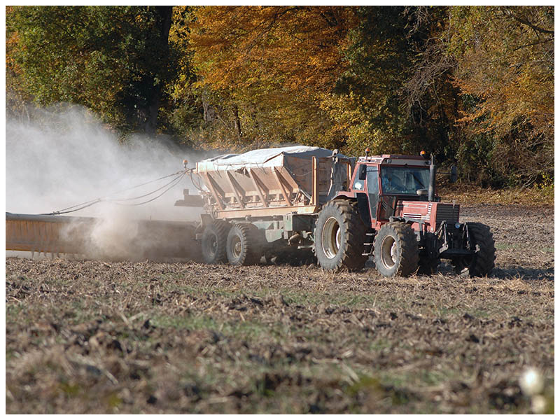fertilizer trailer